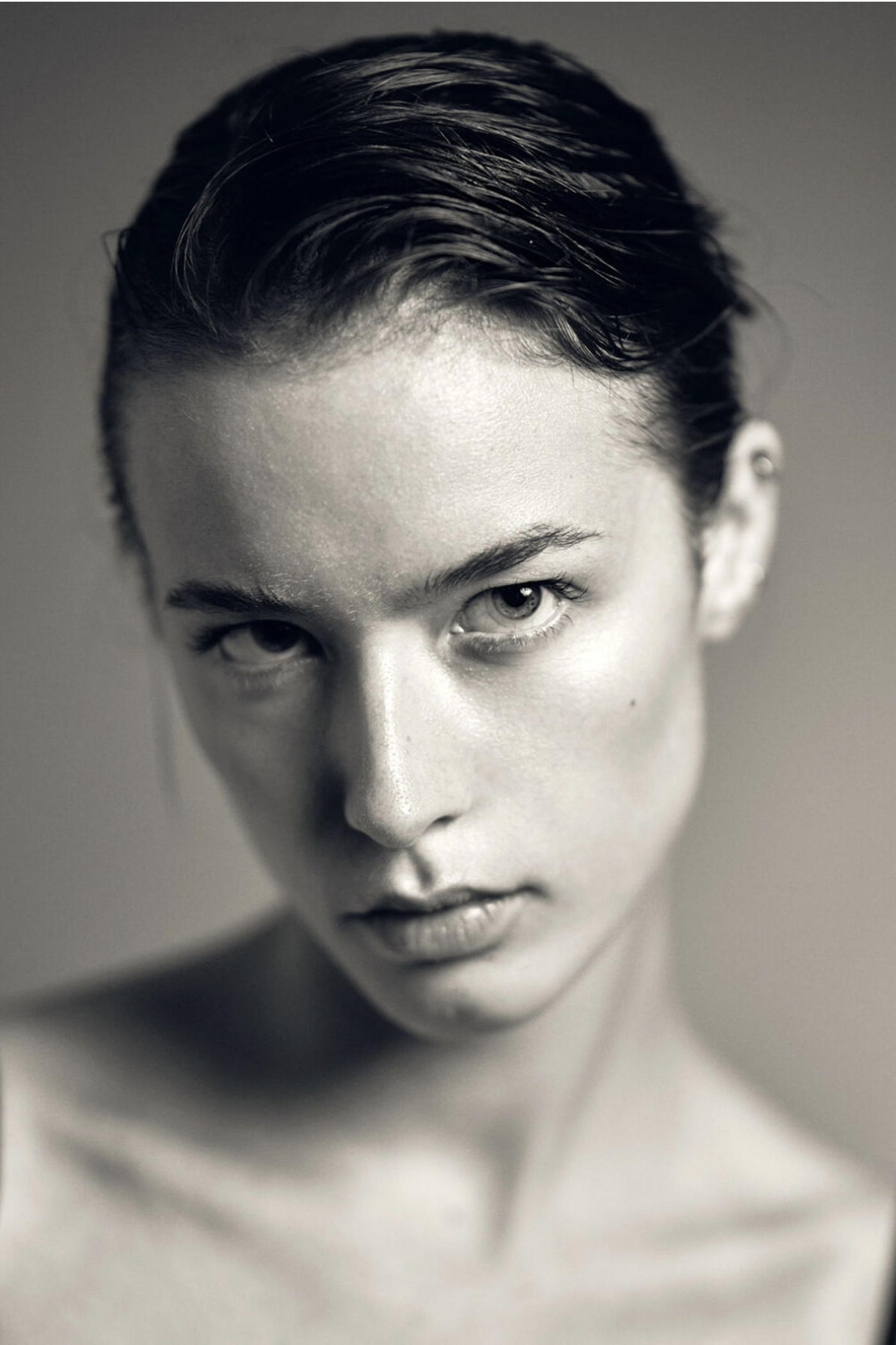 TESS VAN DE BLEEK - Crystal Model Management