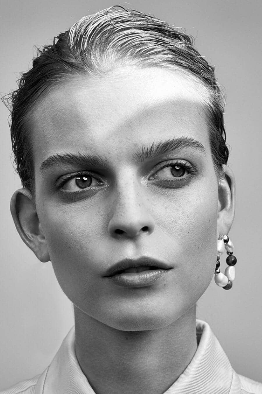 FLEUR VAN DEN BERG - Crystal Model Management