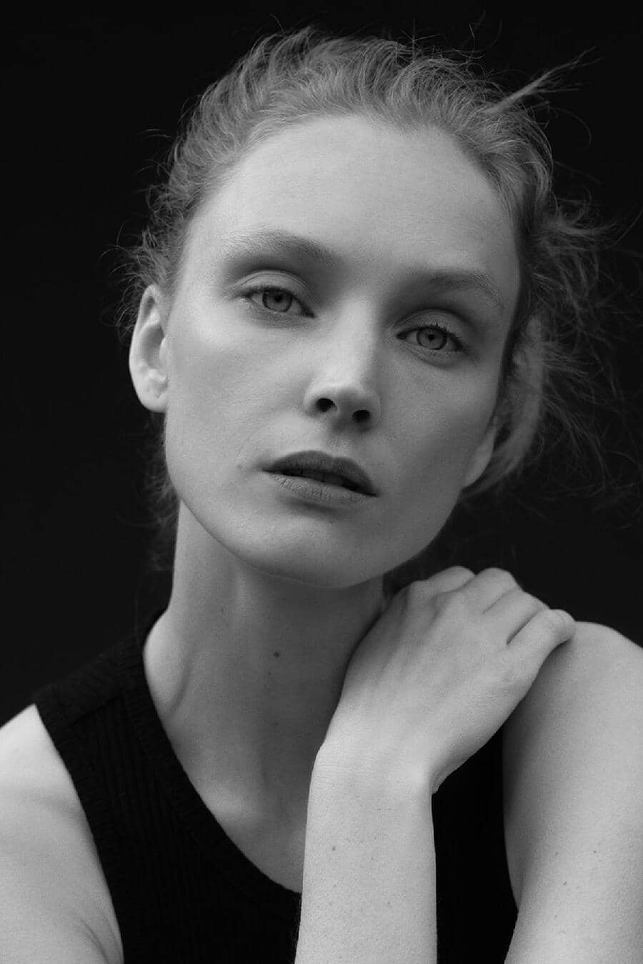 MARTINA KUDELOVA - Crystal Model Management
