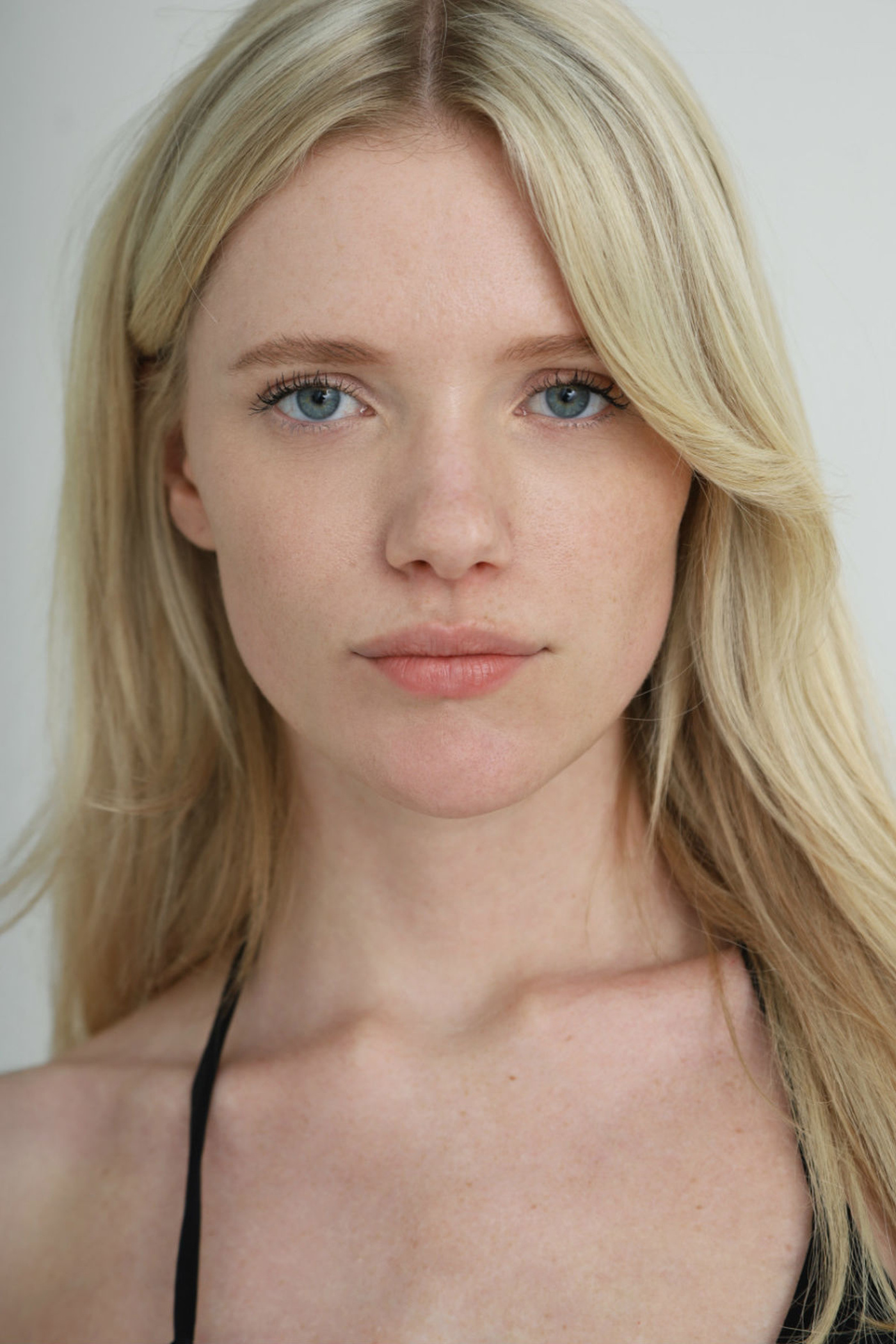 ROOS LOUWERS - Crystal Model Management