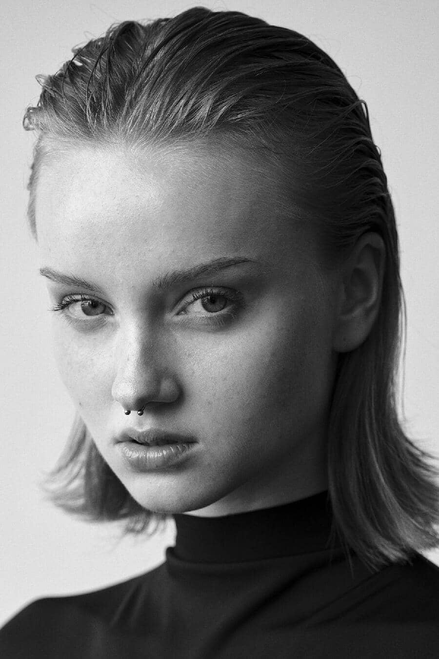 NATALIE KOZUSKOVA - Crystal Model Management