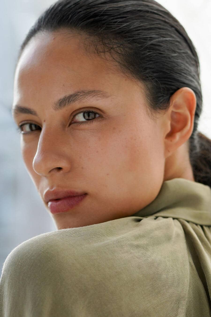 MONICA HERNANDEZ - Crystal Model Management