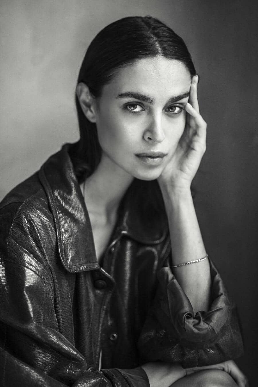 AFRA VAN OOIJEN - Crystal Model Management