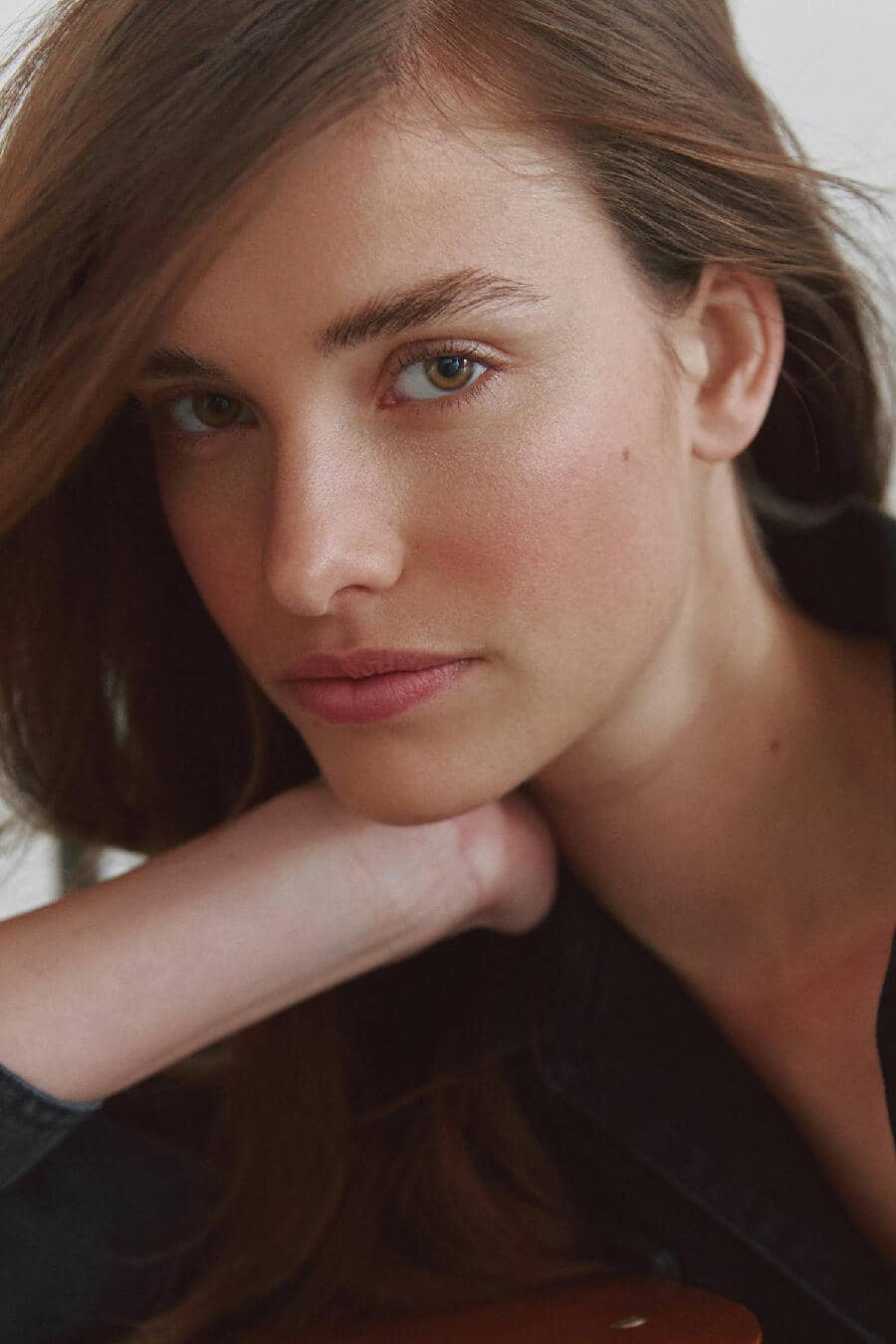 LARA LEIJS - Crystal Model Management