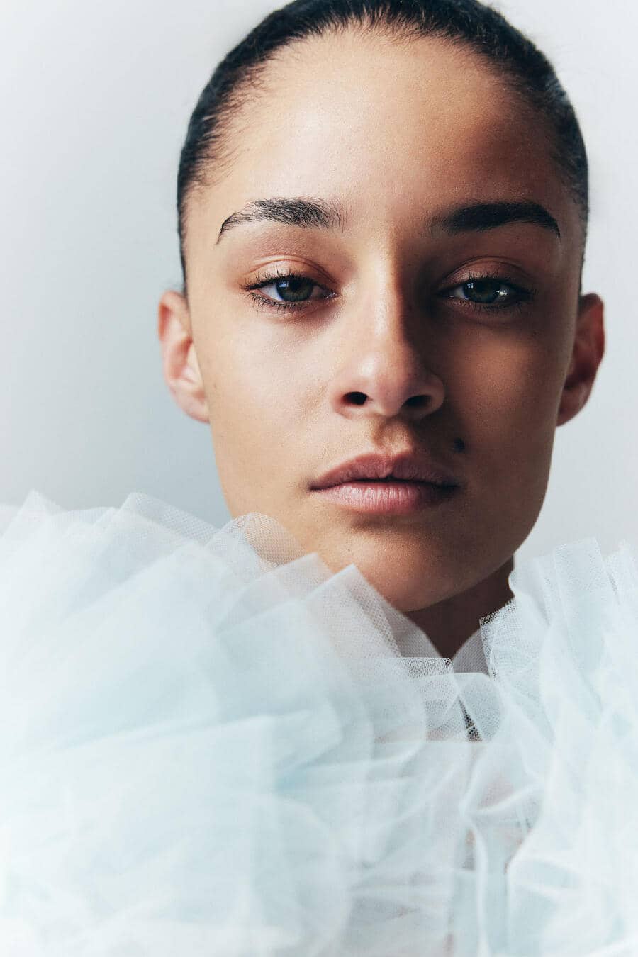 ALICIA TAVARES - Crystal Model Management