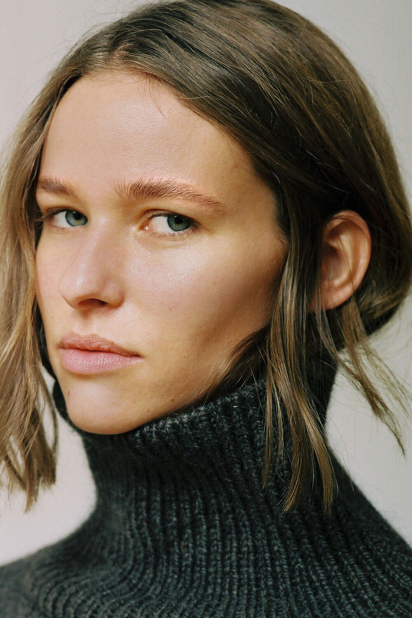 ANDREA THEODORA - Crystal Model Management